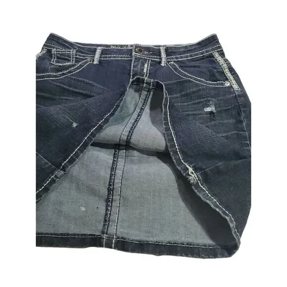 Maurices Skirt Size 5/6 Womens Dark Wash Solid Blue Distressed Midi Denim - Picture 4 of 4